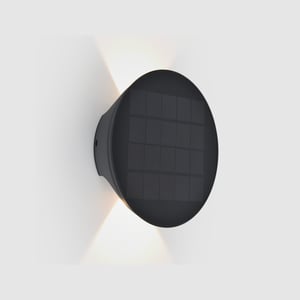 Lámpara Solar Híbrida Arbotante LED 9 W, Luz Cálida Brillante, Ángulo Ajustable, IP54, No atenuable Lámpara Solar Híbrida Arbotante LED 9 W, Luz Cálida Brillante, Ángulo Ajustable, IP54, No atenuable